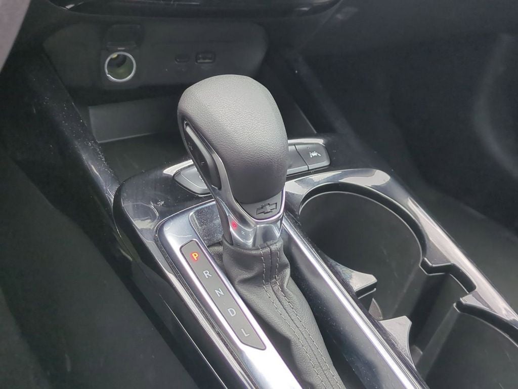 2025 Chevrolet Trax FWD LT