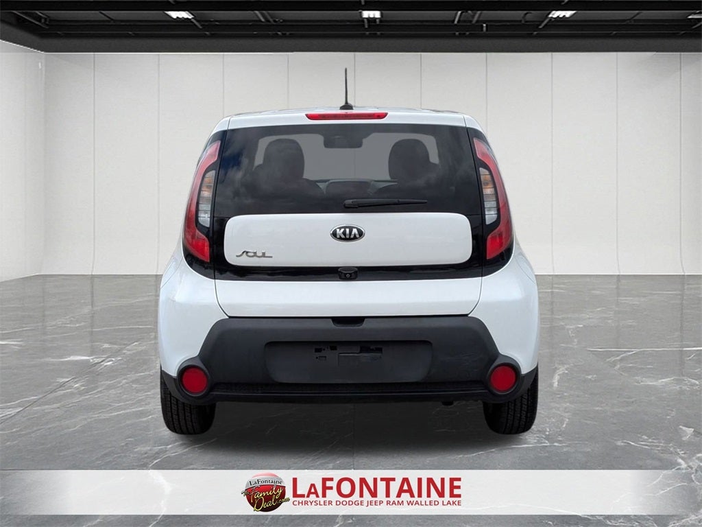 2016 Kia Soul Base