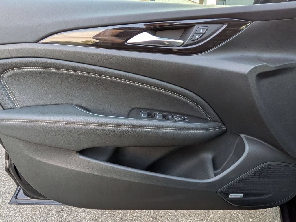 2020 Buick Regal Sportback AWD Essence