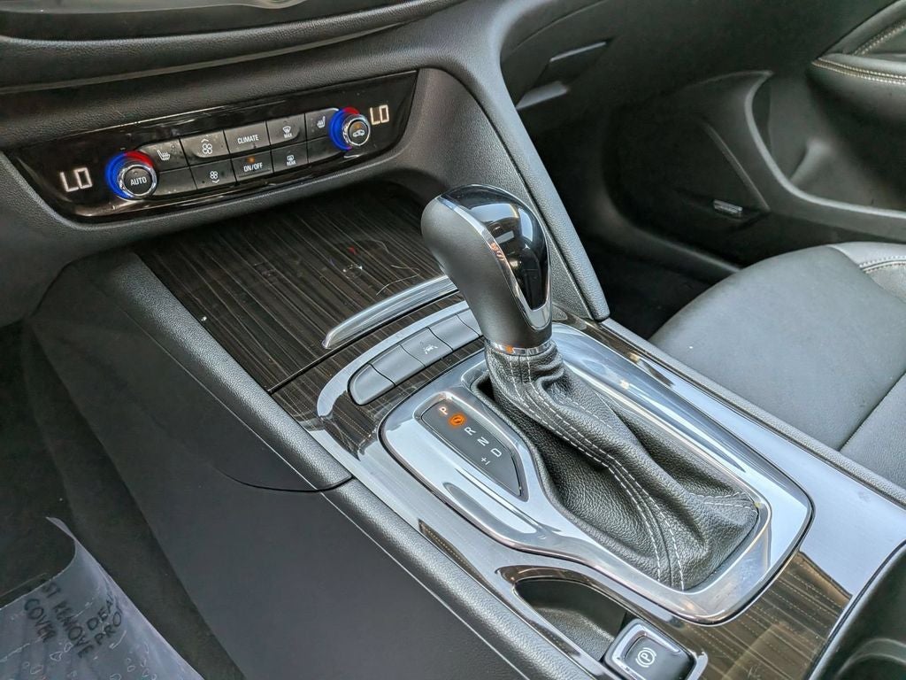 2020 Buick Regal Sportback AWD Essence
