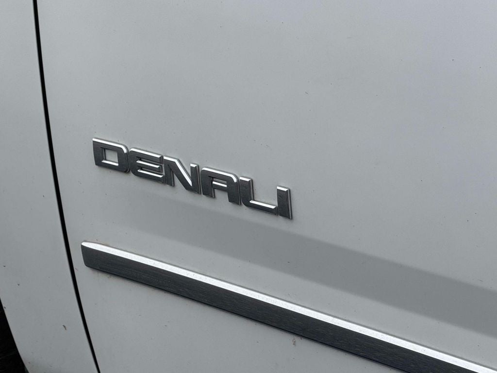 2017 GMC Yukon XL Denali