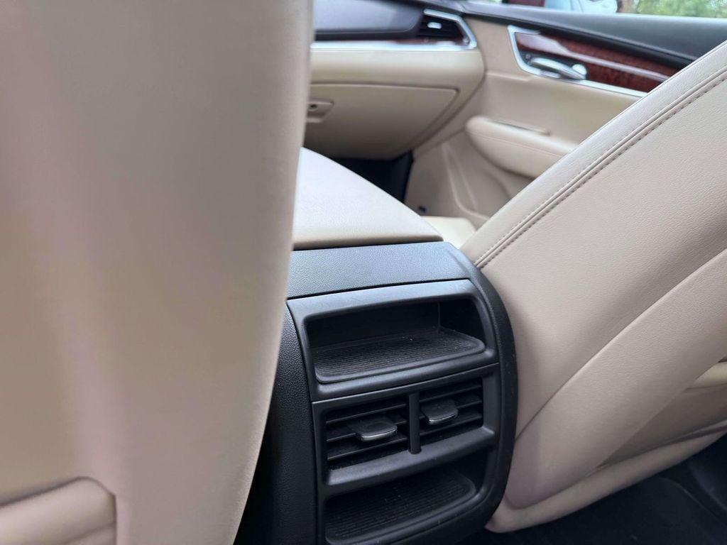 2017 Cadillac XT5 Premium Luxury