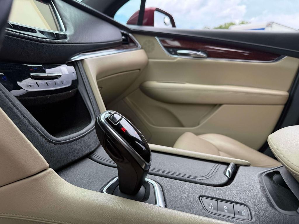 2017 Cadillac XT5 Premium Luxury