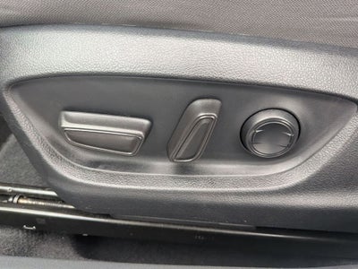 2023 Toyota Camry Hybrid LE