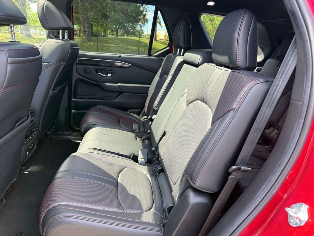2025 Honda Pilot Black Edition