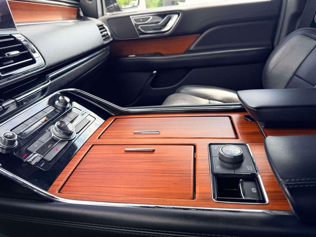 2019 Lincoln Navigator L Select