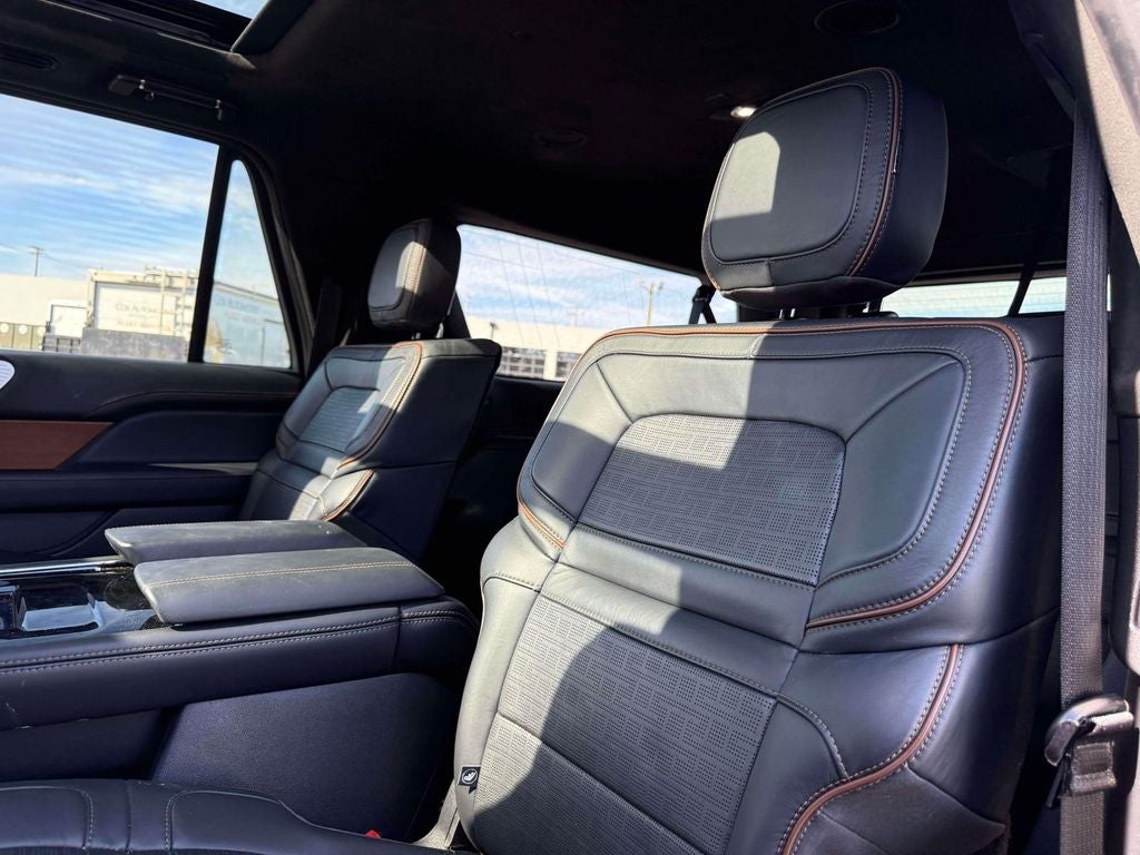 2023 Lincoln Navigator L Black Label