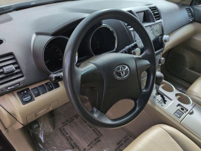 2010 Toyota Highlander Base
