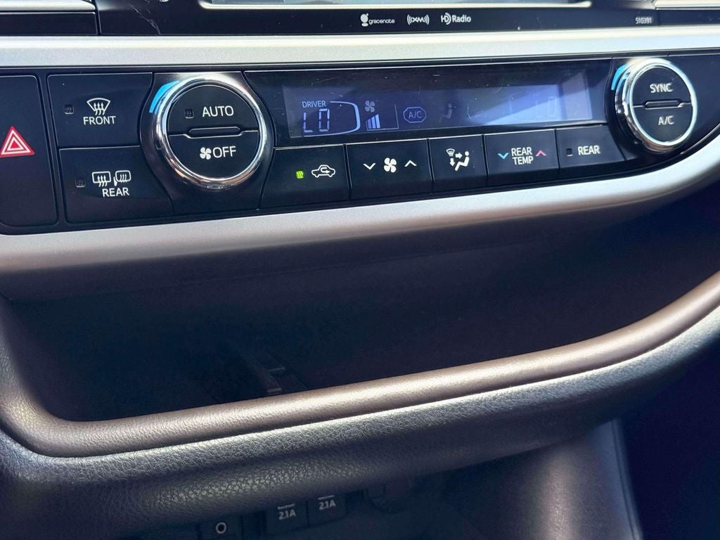 2019 Toyota Highlander Limited Platinum
