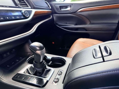 2019 Toyota Highlander Limited Platinum