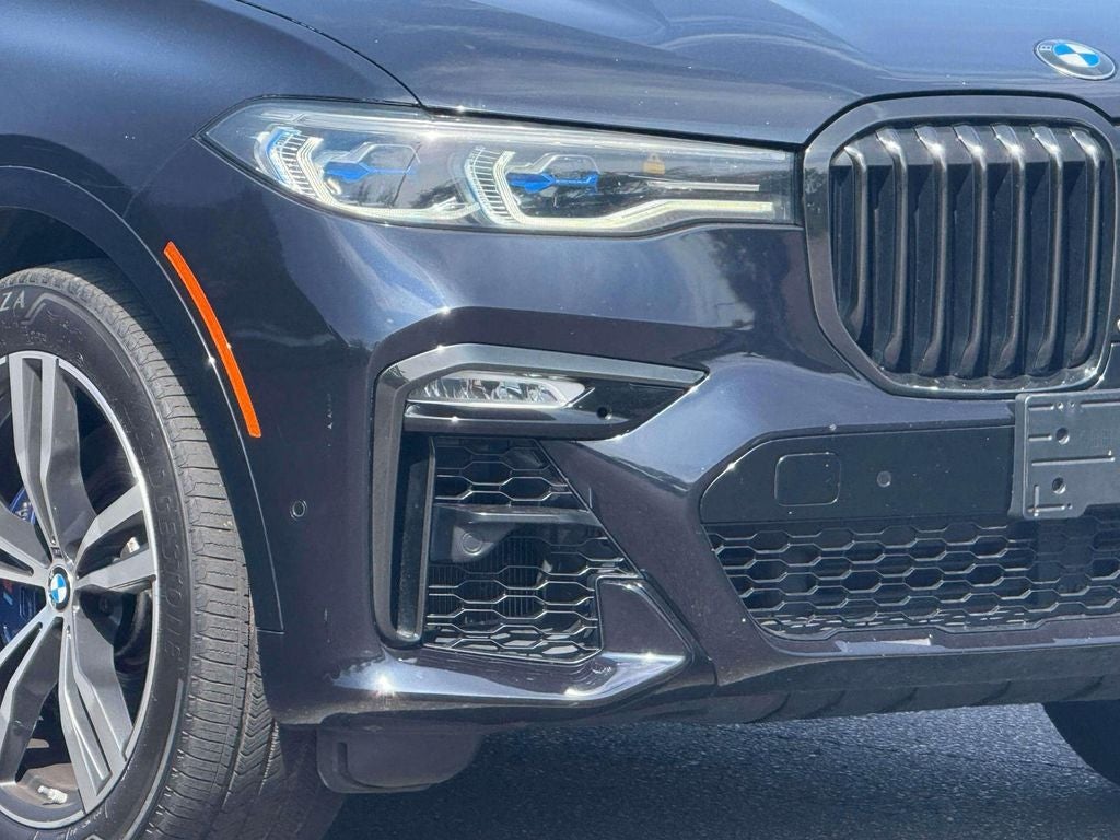 2021 BMW X7 M50i