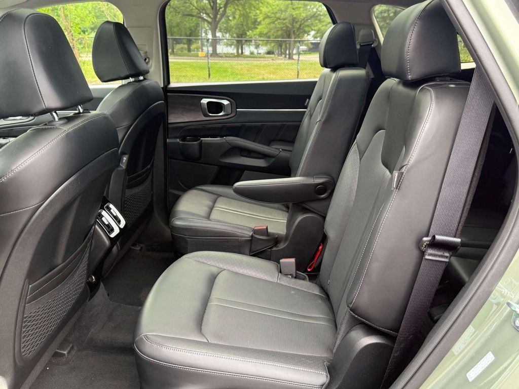 2025 Kia Sorento X-Line EX