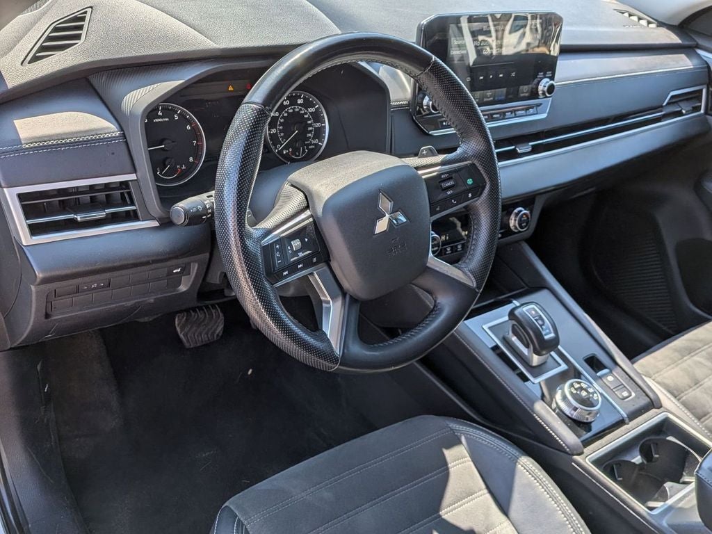 2023 Mitsubishi Outlander SE Black Edition