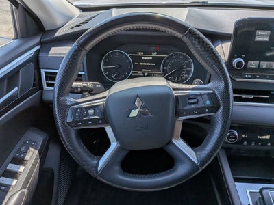 2023 Mitsubishi Outlander SE Black Edition