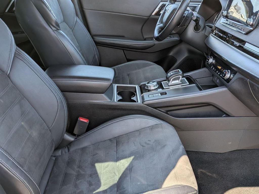 2023 Mitsubishi Outlander SE Black Edition