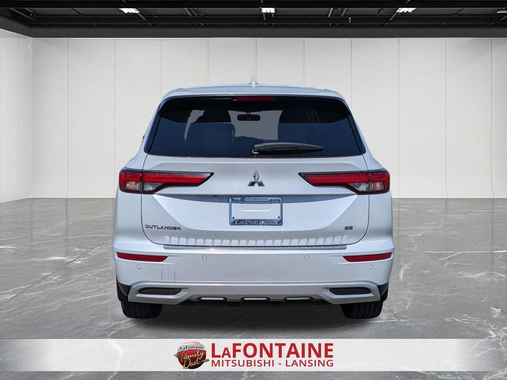 2023 Mitsubishi Outlander SE Black Edition