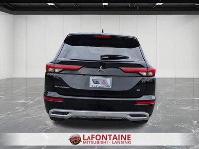 2024 Mitsubishi Outlander SE