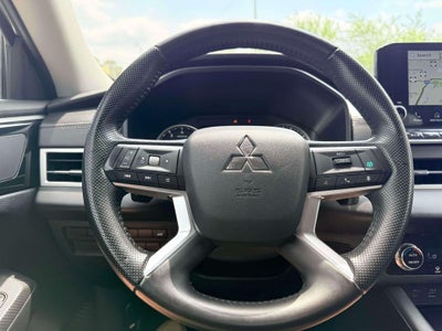 2024 Mitsubishi Outlander SE