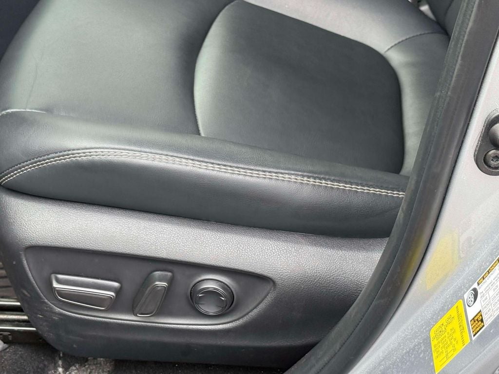 2025 Toyota RAV4 Hybrid XLE Premium