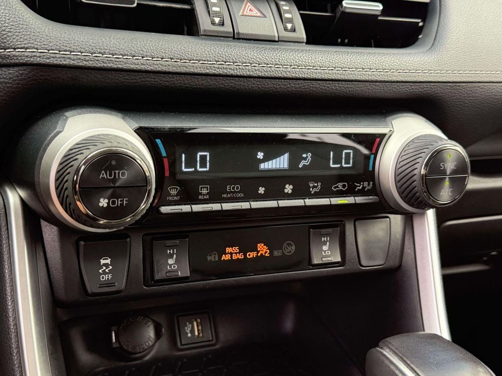2025 Toyota RAV4 Hybrid XLE Premium
