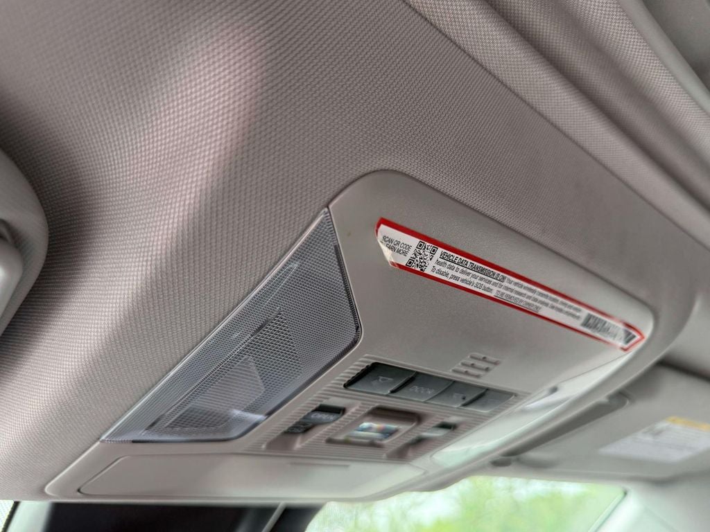 2025 Toyota RAV4 Hybrid XLE Premium