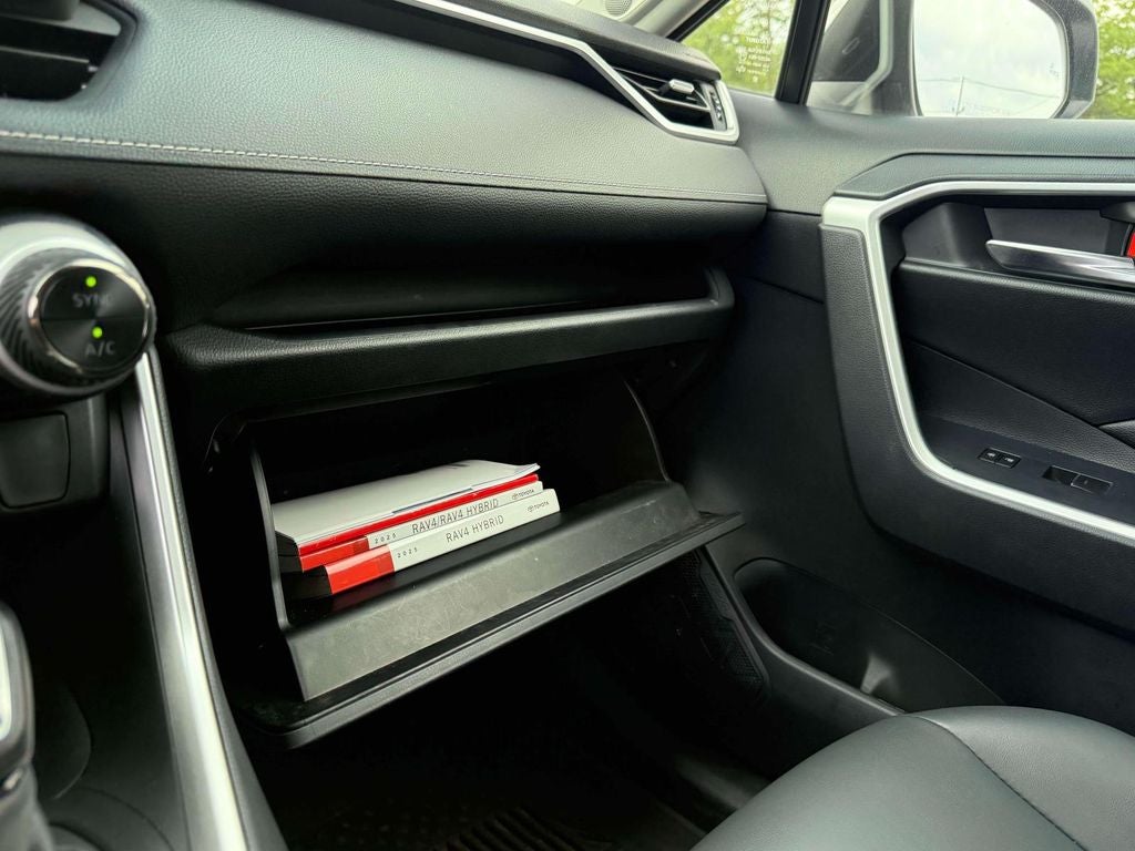 2025 Toyota RAV4 Hybrid XLE Premium