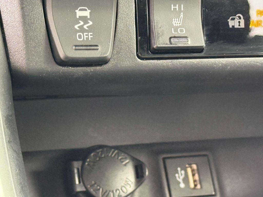 2025 Toyota RAV4 Hybrid XLE Premium