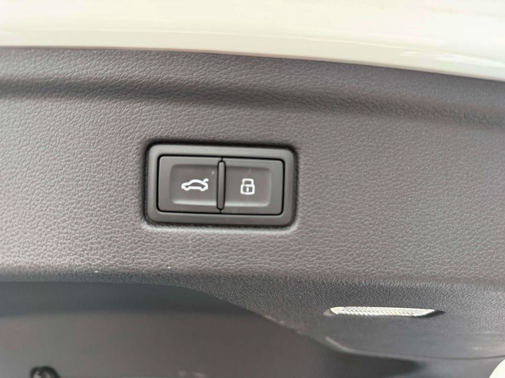 2025 Audi A5 Sportback 45 S line Premium quattro
