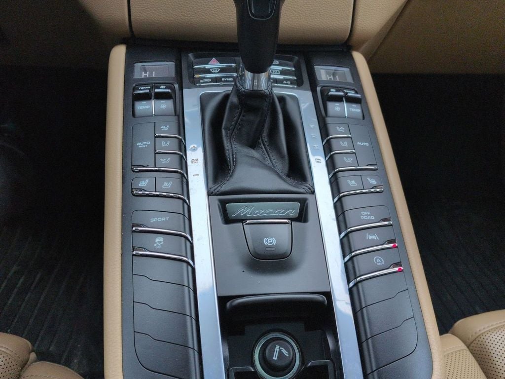 2018 Porsche Macan Base