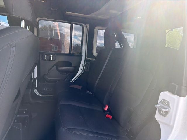 2023 Jeep Wrangler Altitude