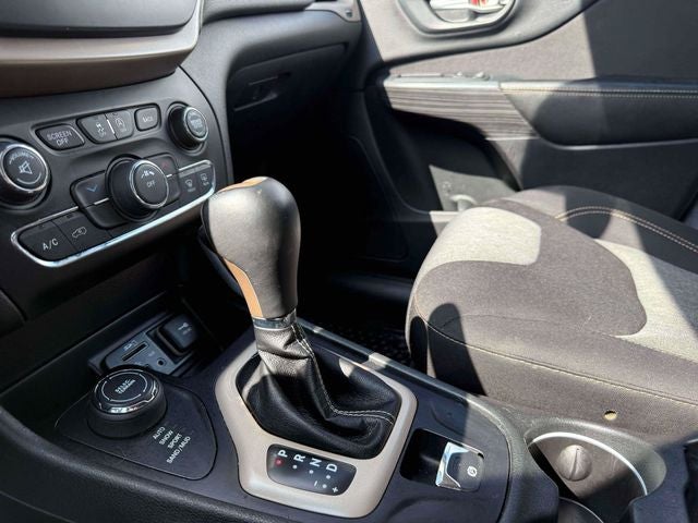 2016 Jeep Cherokee Altitude