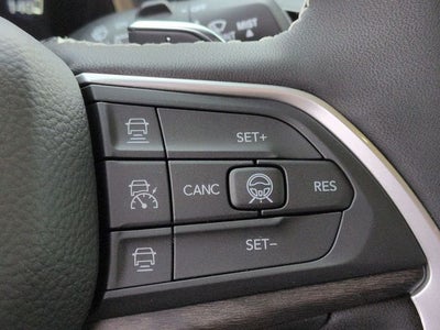 2026 Jeep Grand Cherokee Laredo