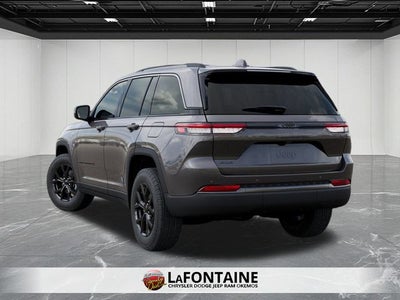 2026 Jeep Grand Cherokee Laredo