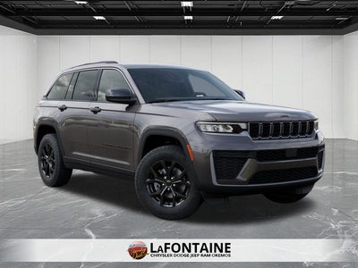 2026 Jeep Grand Cherokee Laredo