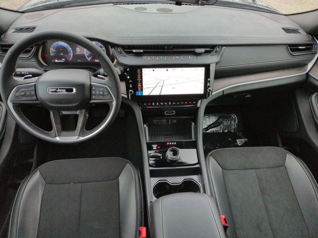 2026 Jeep Grand Cherokee Altitude