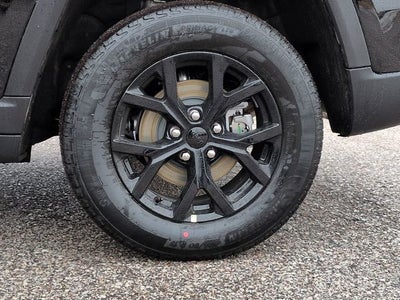 2026 Jeep Grand Cherokee Altitude