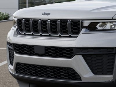 2026 Jeep Grand Cherokee Laredo Altitude