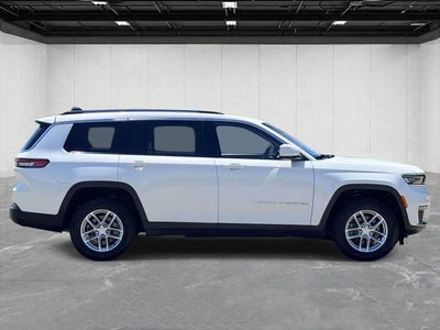 2022 Jeep Grand Cherokee L Laredo