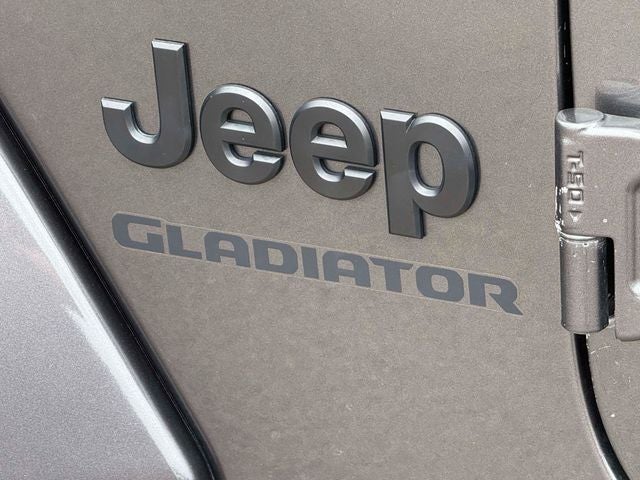 2022 Jeep Gladiator Sport