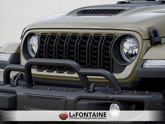 2026 Jeep Gladiator Convoy