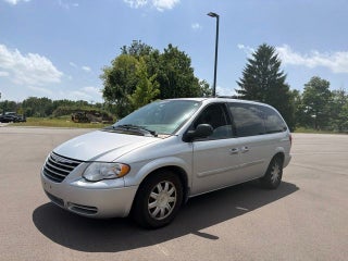 2005 Chrysler Town &amp; Country Touring
