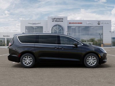 2027 Chrysler Pacifica Select