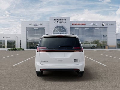 2027 Chrysler Pacifica Select