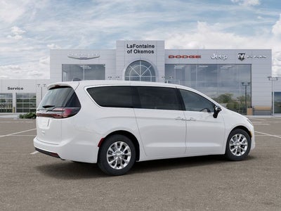 2027 Chrysler Pacifica Select