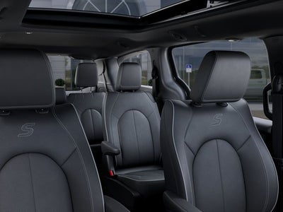 2027 Chrysler Pacifica Limited