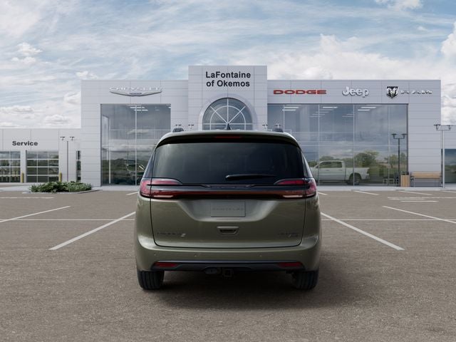 2027 Chrysler Pacifica Limited