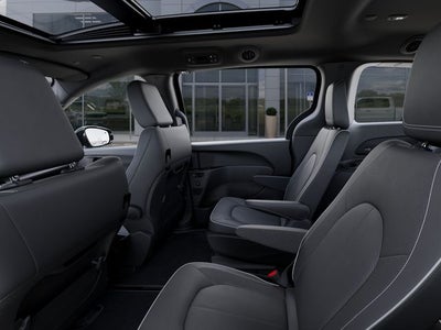 2027 Chrysler Pacifica Limited