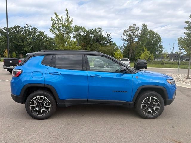 2025 Jeep Compass Trailhawk