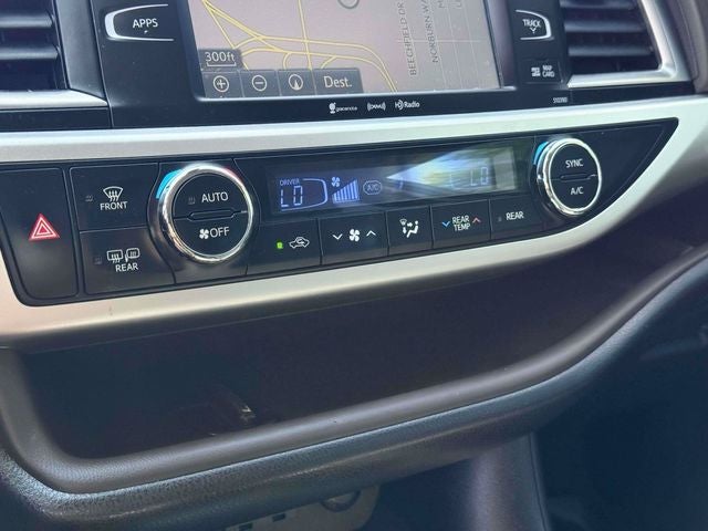 2019 Toyota Highlander SE